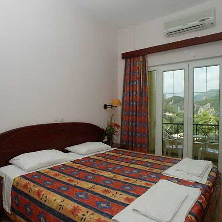 Liapades Beach Hotel Экстерьер фото